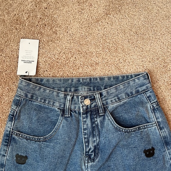 NWT EM Dead Bear Mom Jeans - Picture 3 of 8